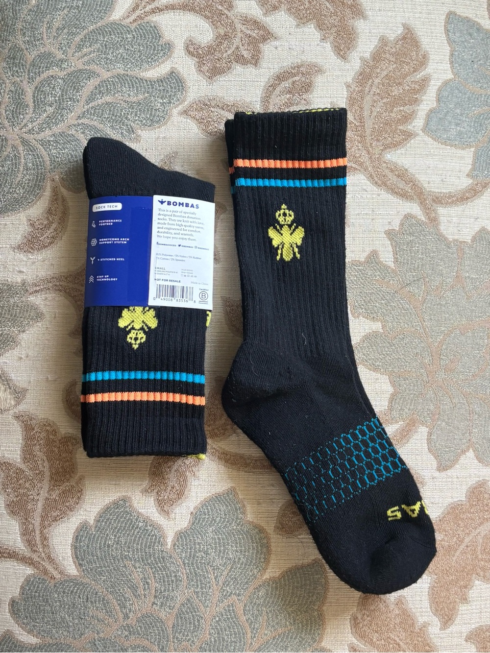 Men’s Bombas Black Athletic Crew Socks, New